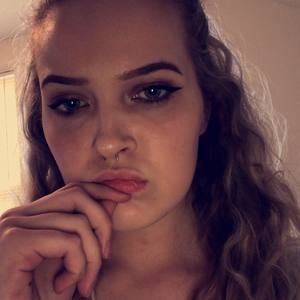 Meet your Posher, Djoura